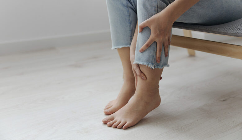 Inchaço nas pernas no verão: quando se preocupar?